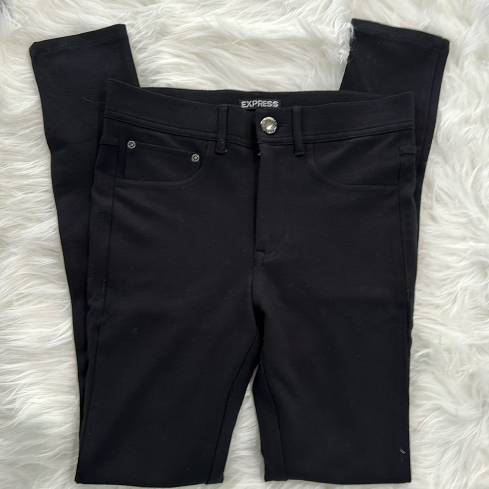 Express Women’s Skinny/Leggings High waisted pants size 4 in black